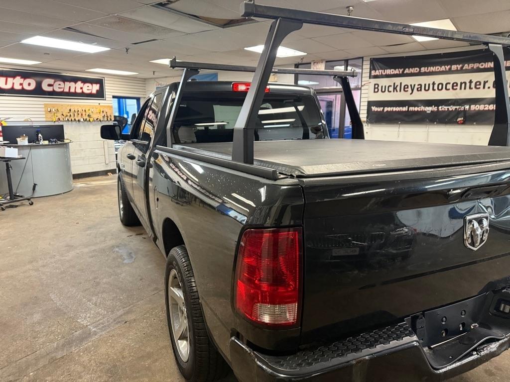 RAM 1500 Tradesman Quad Cab 4WD 2018