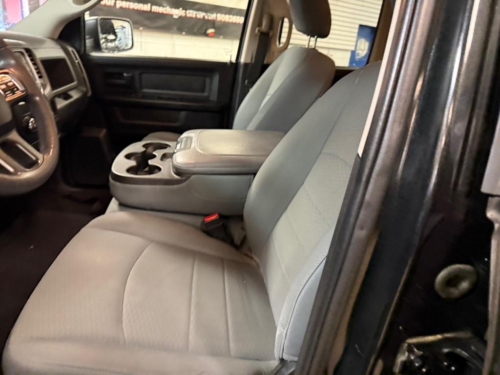 RAM 1500 Tradesman Quad Cab 4WD 2018