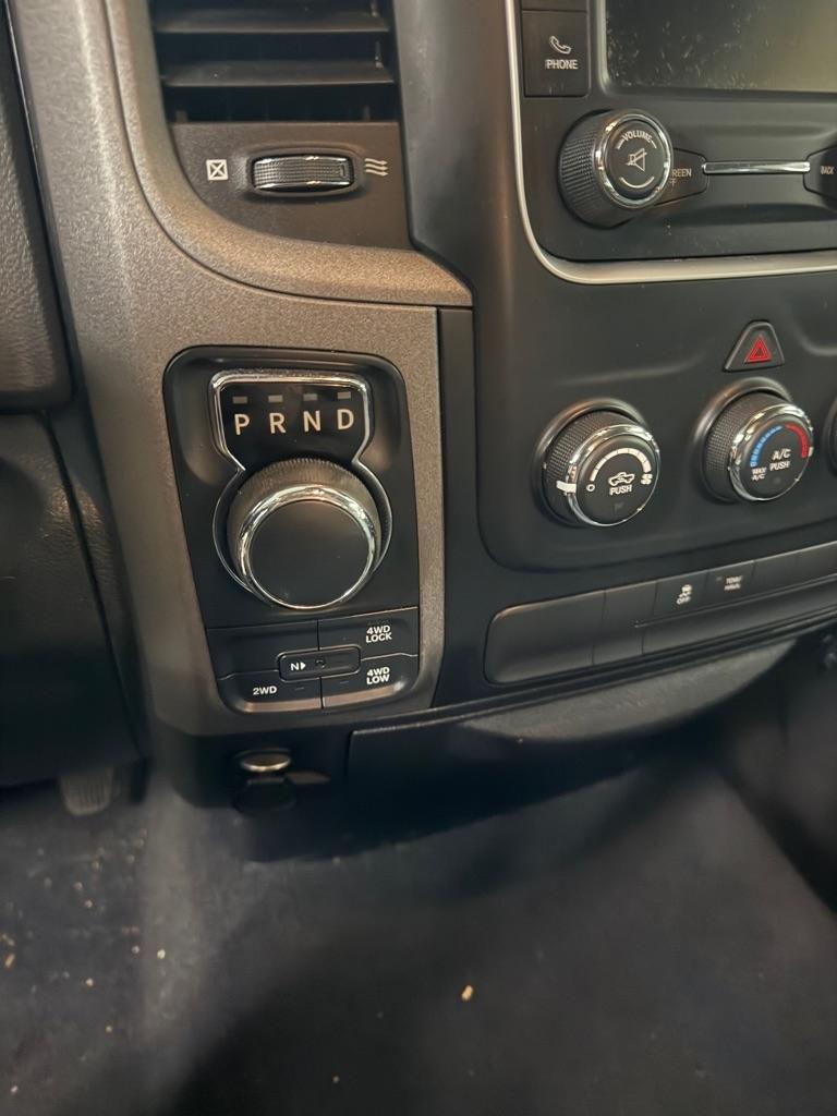 RAM 1500 Tradesman Quad Cab 4WD 2018