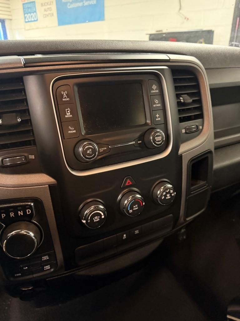 RAM 1500 Tradesman Quad Cab 4WD 2018