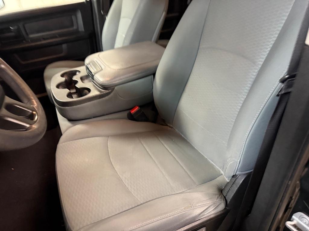 RAM 1500 Tradesman Quad Cab 4WD 2018