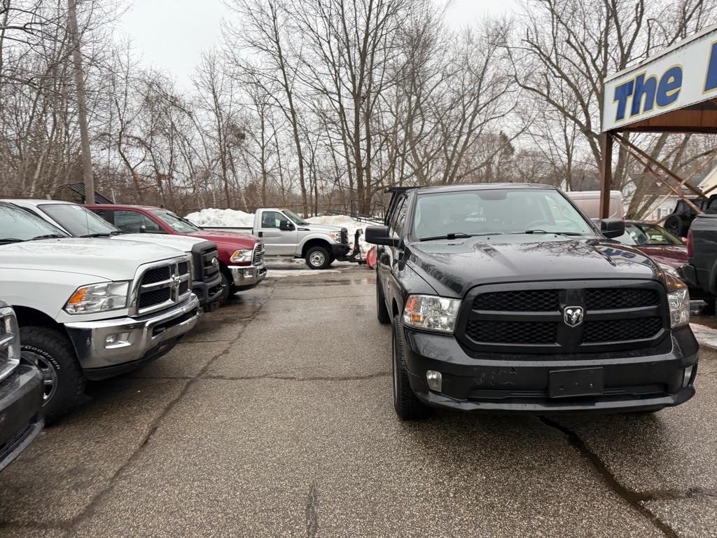 RAM 1500 Tradesman Quad Cab 4WD 2018