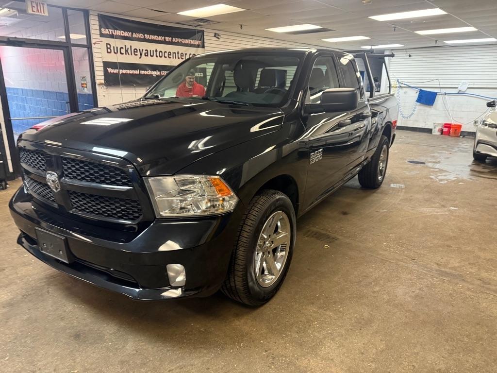 RAM 1500 Tradesman Quad Cab 4WD 2018