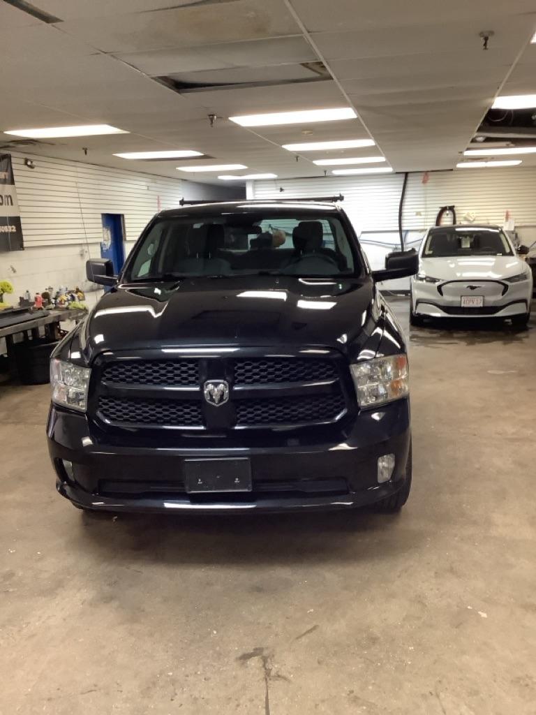 RAM 1500 Tradesman Quad Cab 4WD 2018