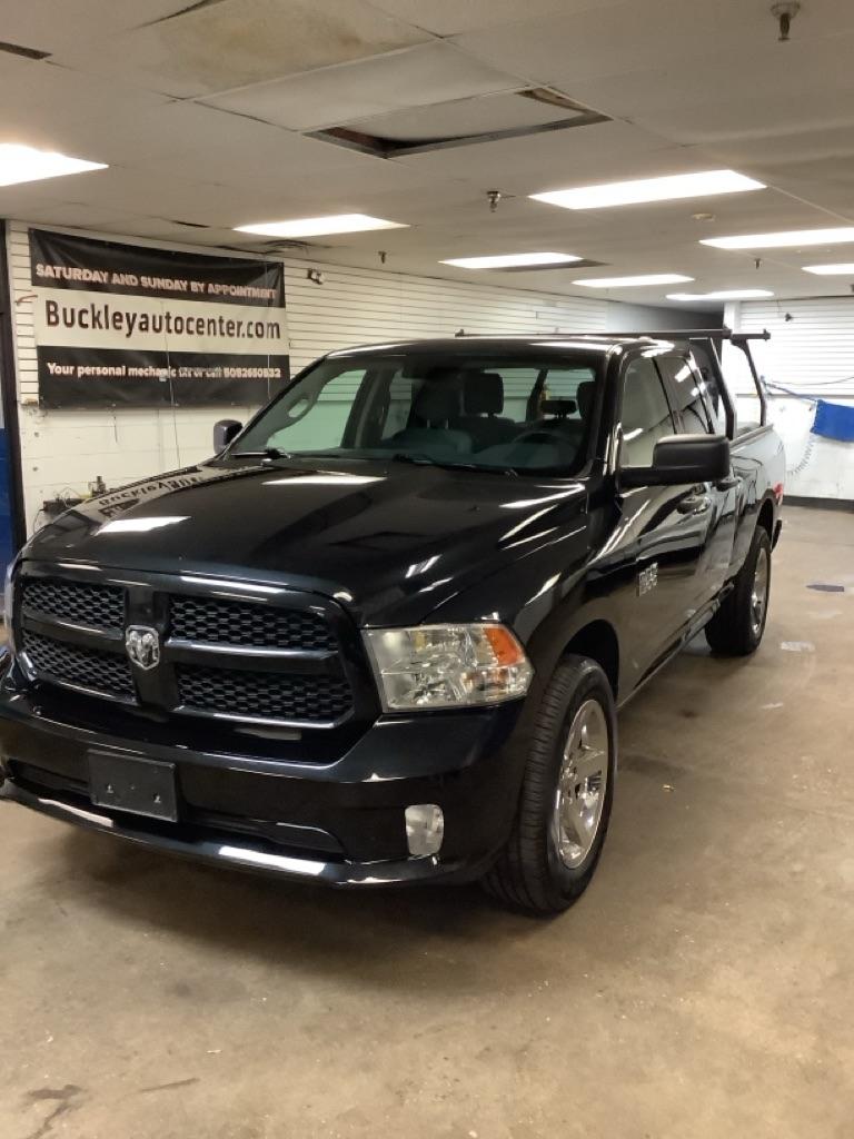 RAM 1500 Tradesman Quad Cab 4WD 2018