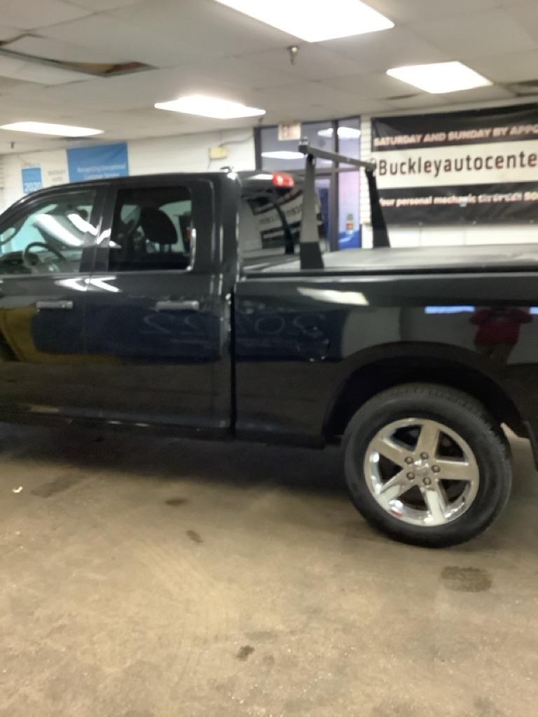 RAM 1500 Tradesman Quad Cab 4WD 2018
