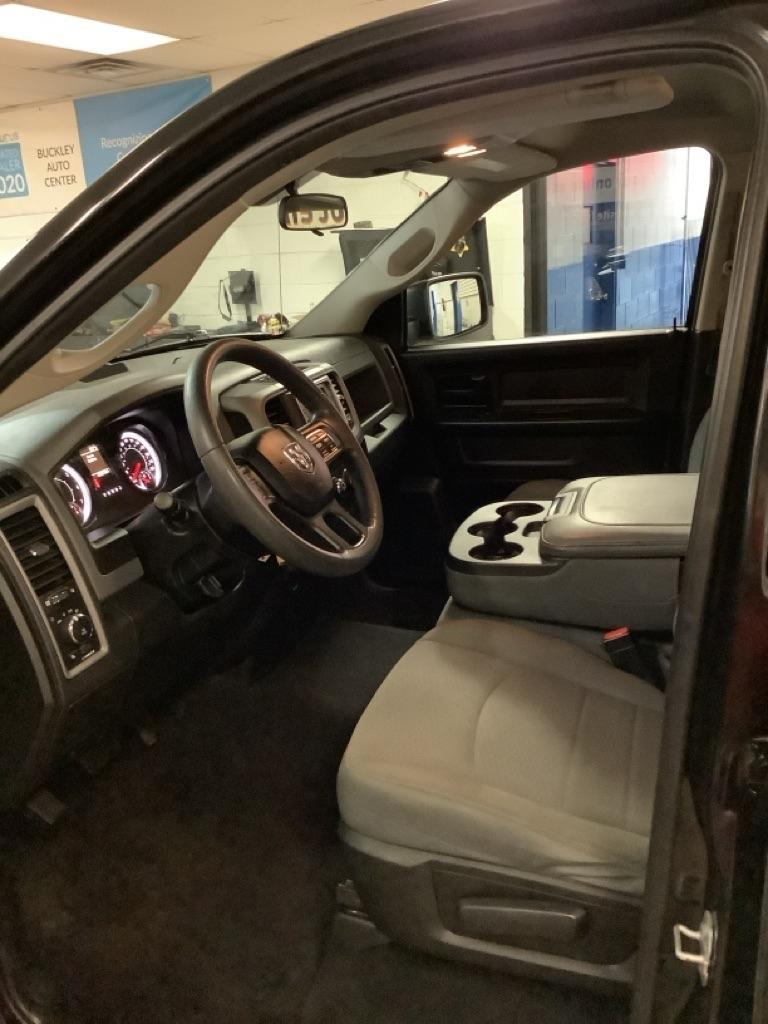 RAM 1500 Tradesman Quad Cab 4WD 2018