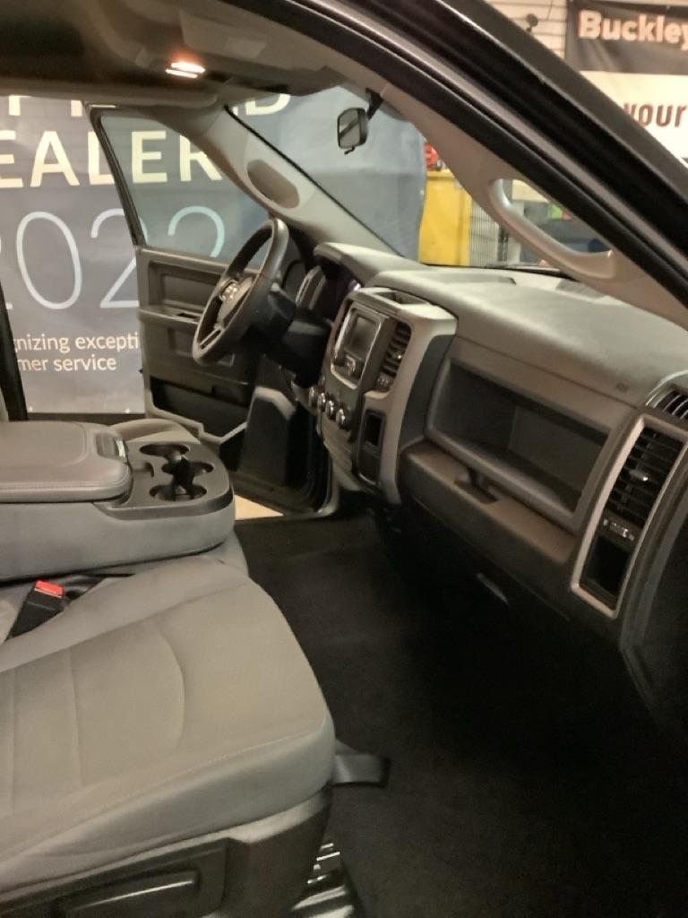RAM 1500 Tradesman Quad Cab 4WD 2018