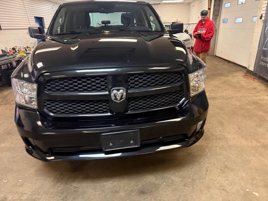 RAM 1500 Tradesman Quad Cab 4WD 2018