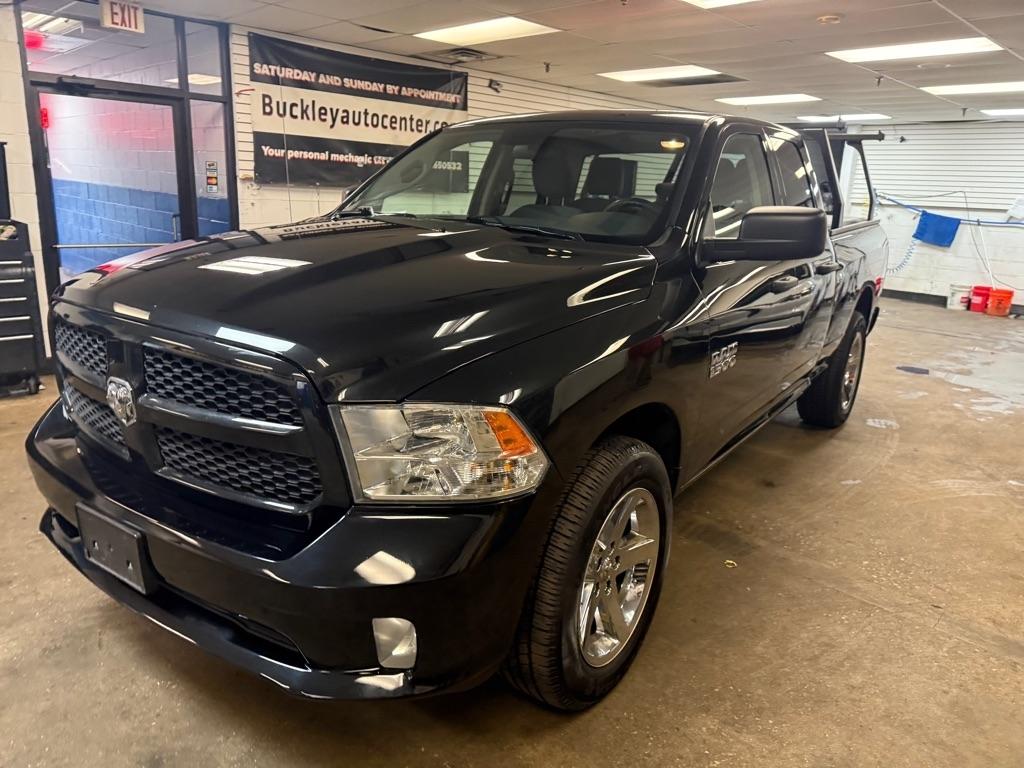 RAM 1500 Tradesman Quad Cab 4WD 2018