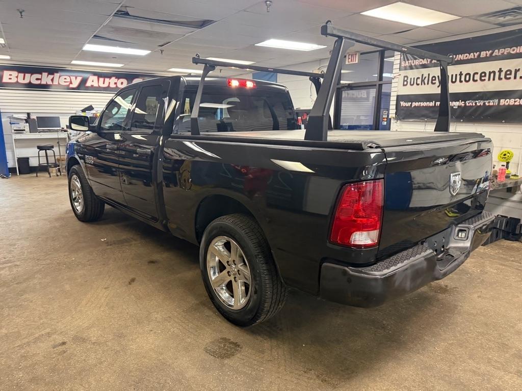 RAM 1500 Tradesman Quad Cab 4WD 2018