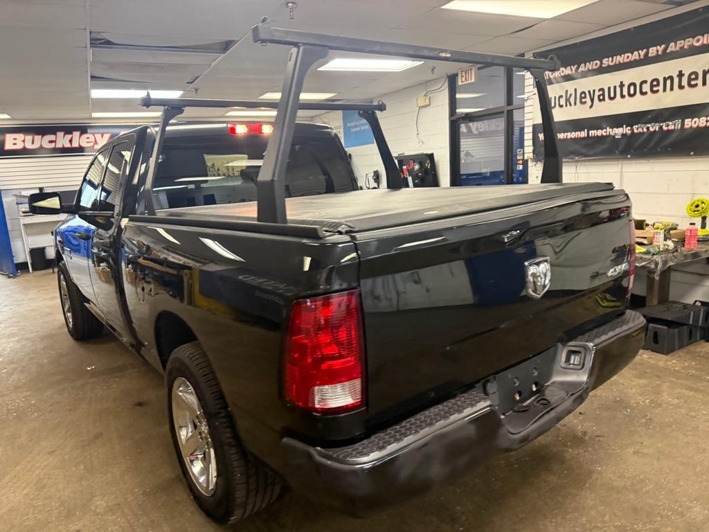 RAM 1500 Tradesman Quad Cab 4WD 2018