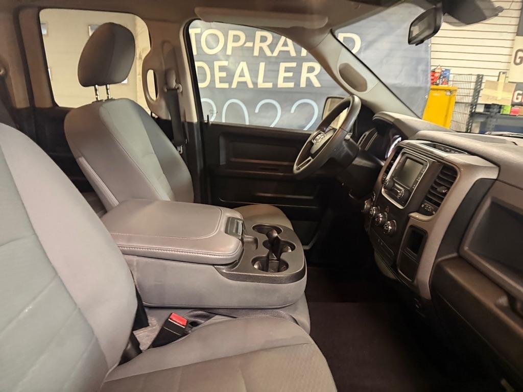 RAM 1500 Tradesman Quad Cab 4WD 2018