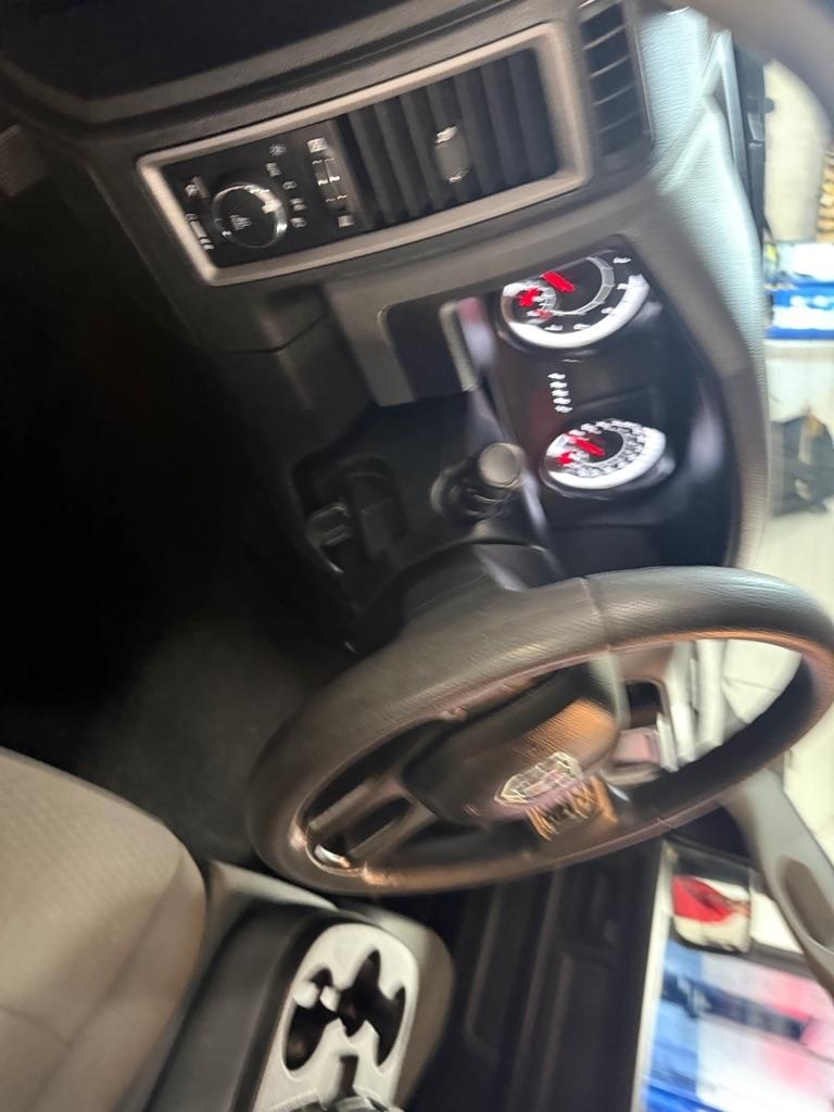 RAM 1500 Tradesman Quad Cab 4WD 2018