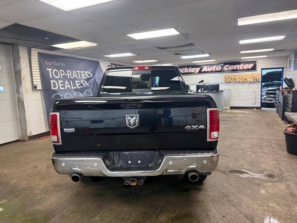 RAM 1500 Laramie Crew Cab SWB 4WD 2017