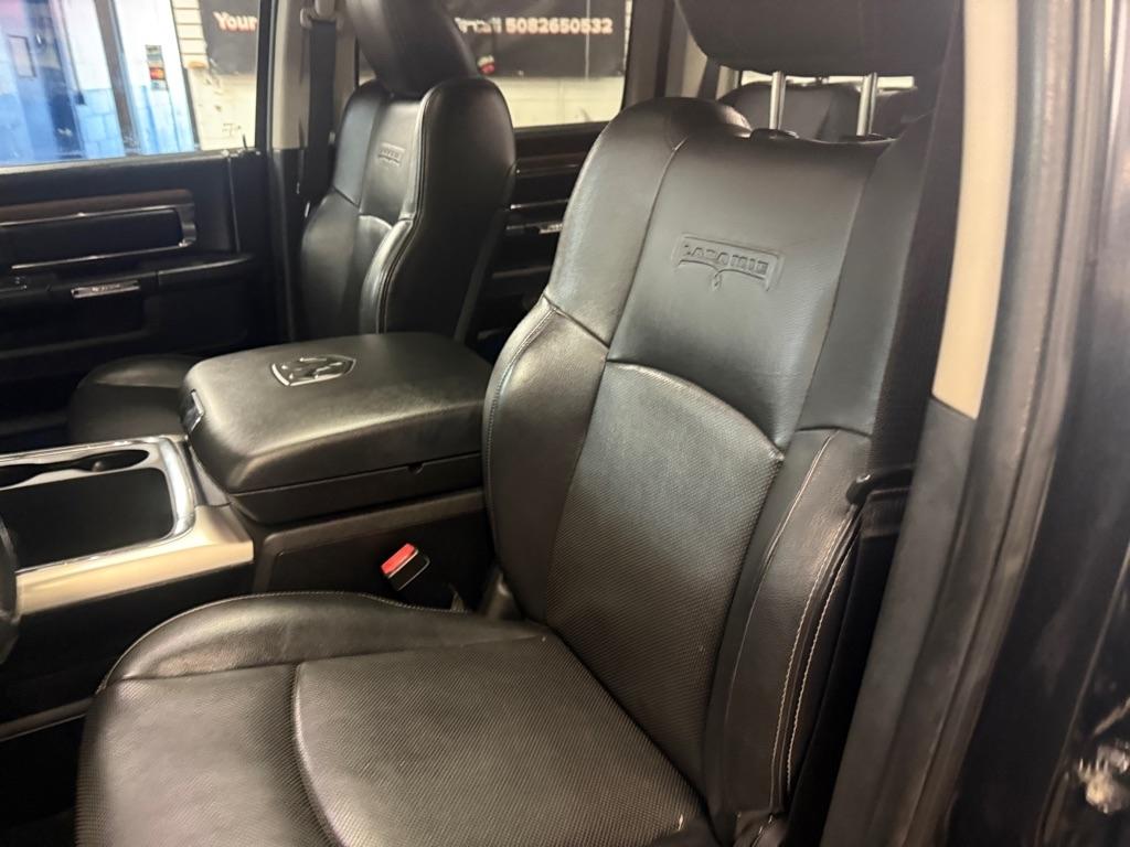 RAM 1500 Laramie Crew Cab SWB 4WD 2017