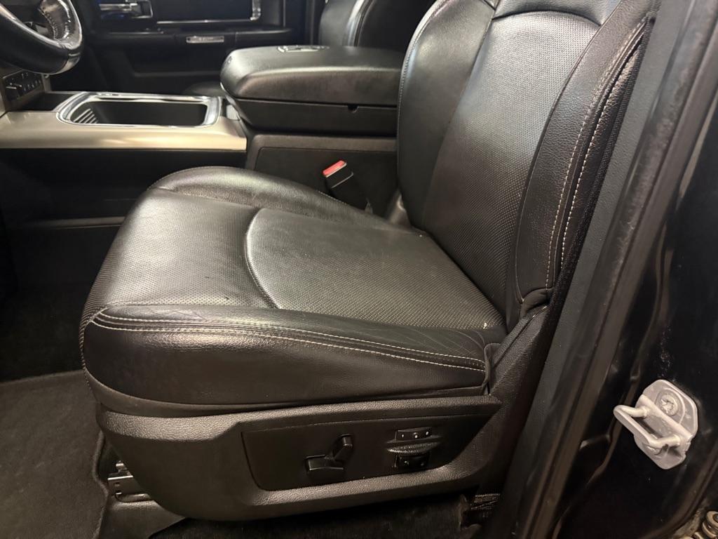 RAM 1500 Laramie Crew Cab SWB 4WD 2017