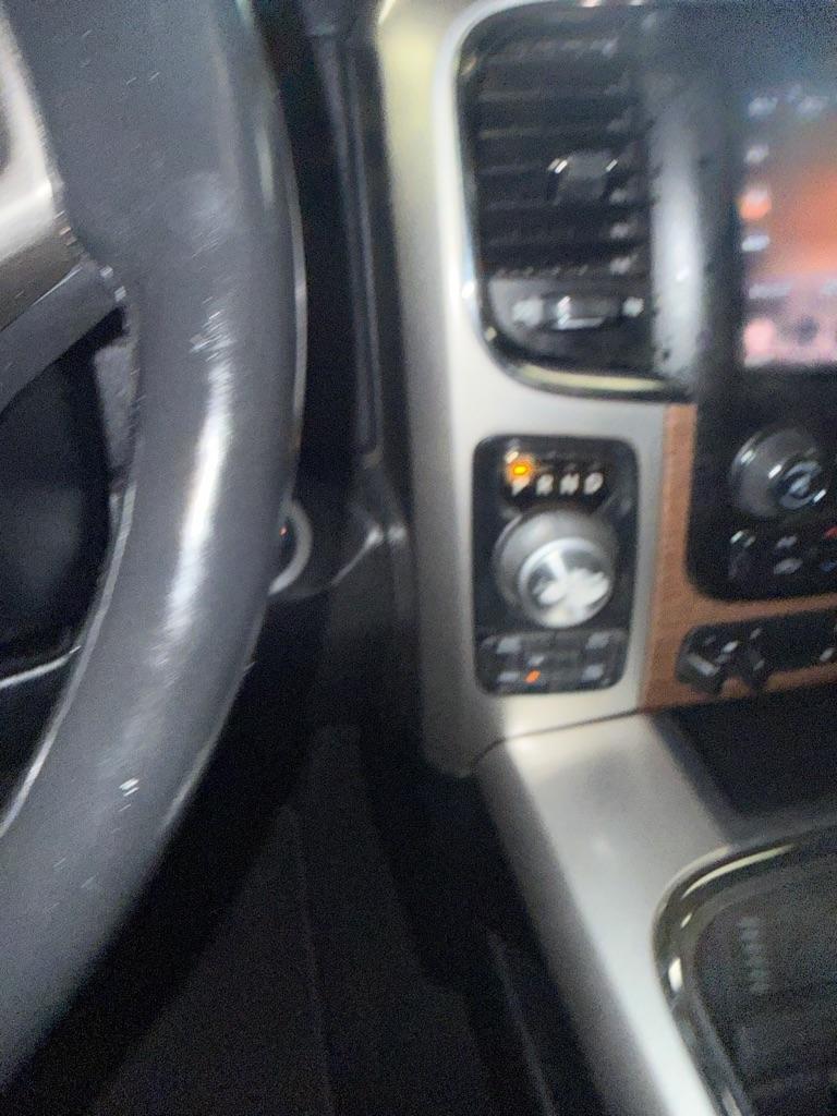 RAM 1500 Laramie Crew Cab SWB 4WD 2017