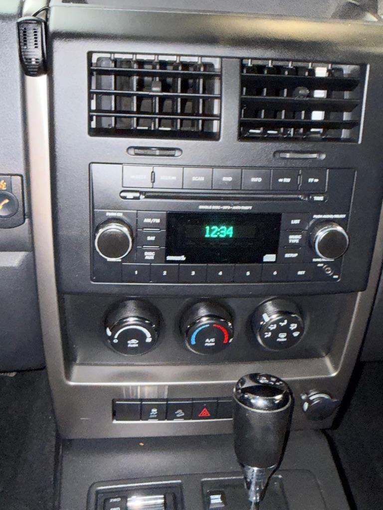 Jeep Liberty Sport 4WD 2012