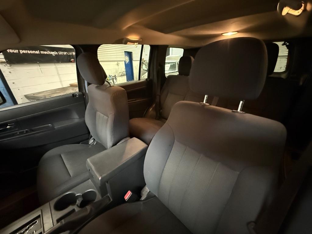 Jeep Liberty Sport 4WD 2012