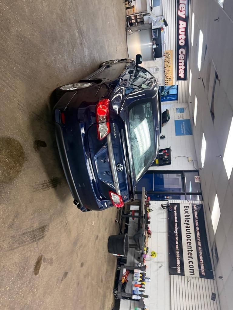 Toyota Corolla S 5-Speed MT 2013