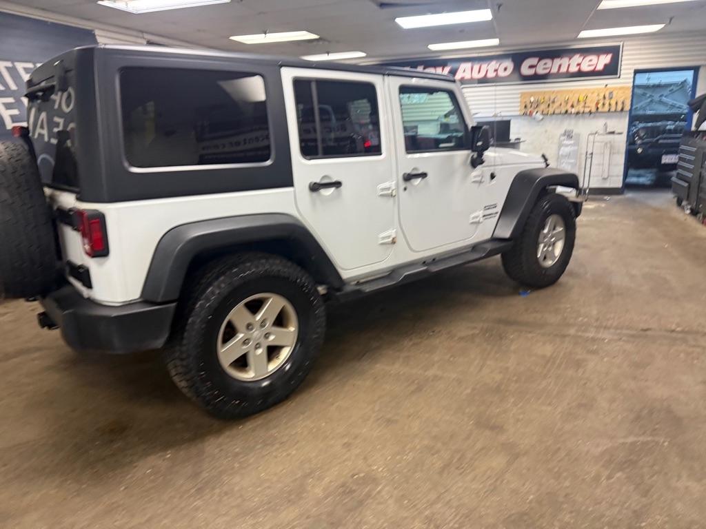 Jeep Wrangler Unlimited Sport 4WD 2015