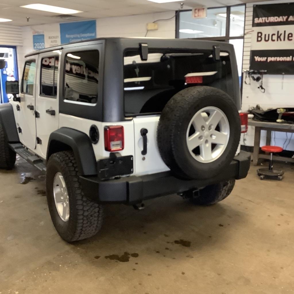 Jeep Wrangler Unlimited Sport 4WD 2015