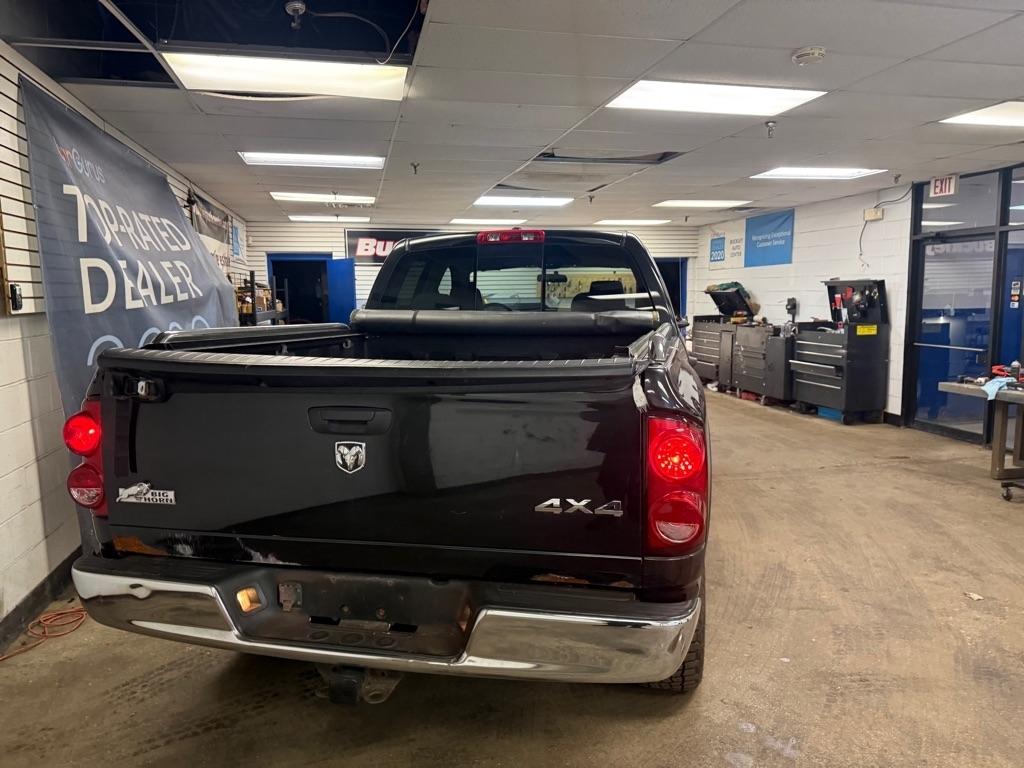 Dodge Ram 1500 ST Quad Cab 4WD 2008