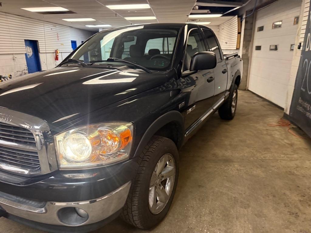 Dodge Ram 1500 ST Quad Cab 4WD 2008