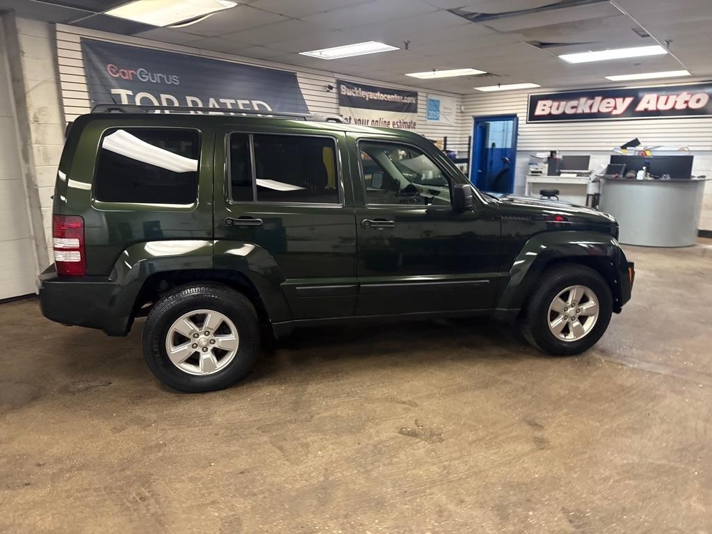 Jeep Liberty Sport 4WD 2011