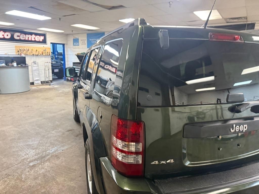 Jeep Liberty Sport 4WD 2011