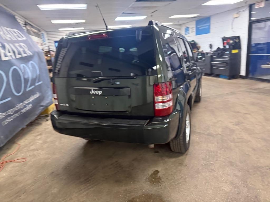 Jeep Liberty Sport 4WD 2011