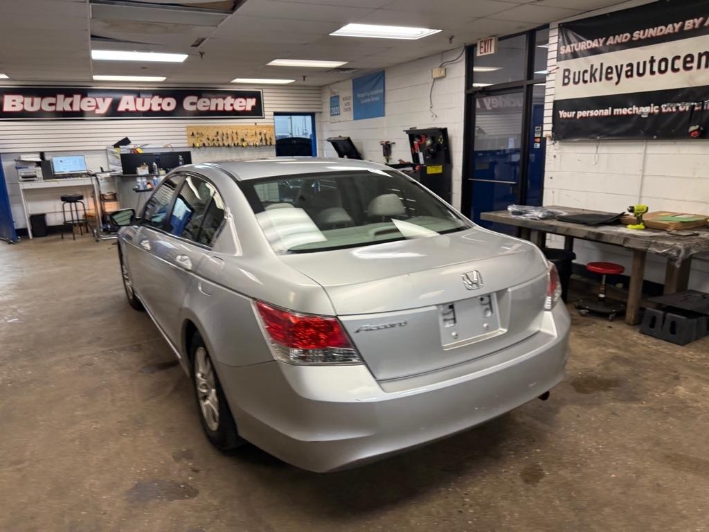Honda Accord LX-P Sedan AT 2009