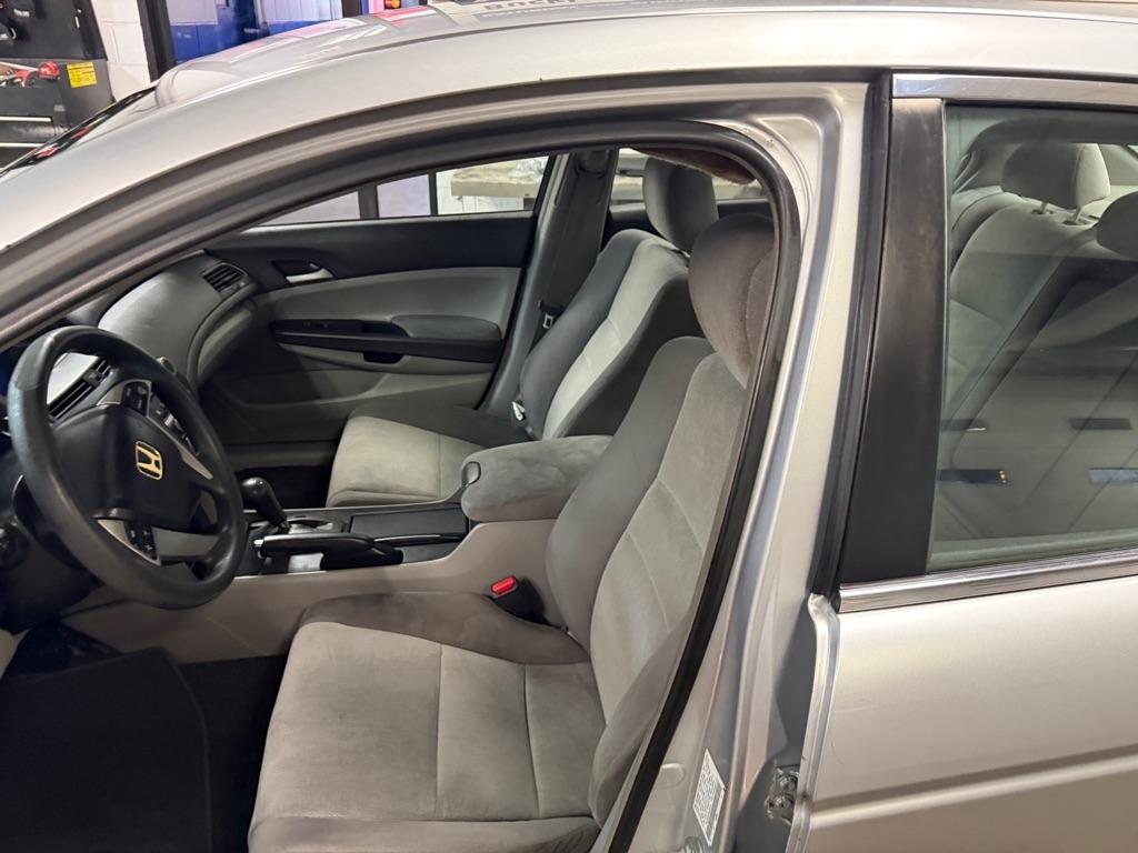 Honda Accord LX-P Sedan AT 2009