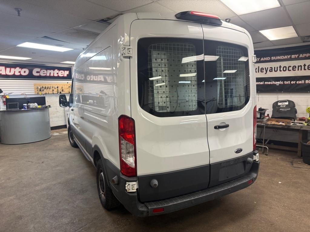 Ford Transit 150 Van Med. Roof w/Sliding Pass. 148-in. WB 2018