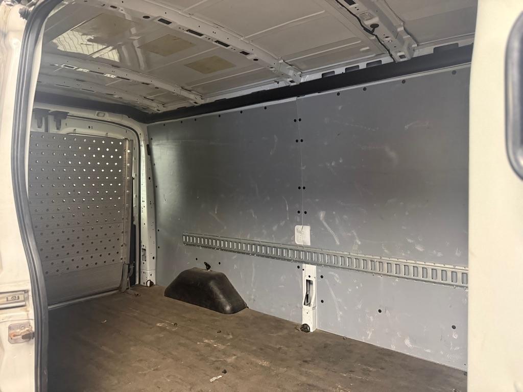 Ford Transit 150 Van Med. Roof w/Sliding Pass. 148-in. WB 2018