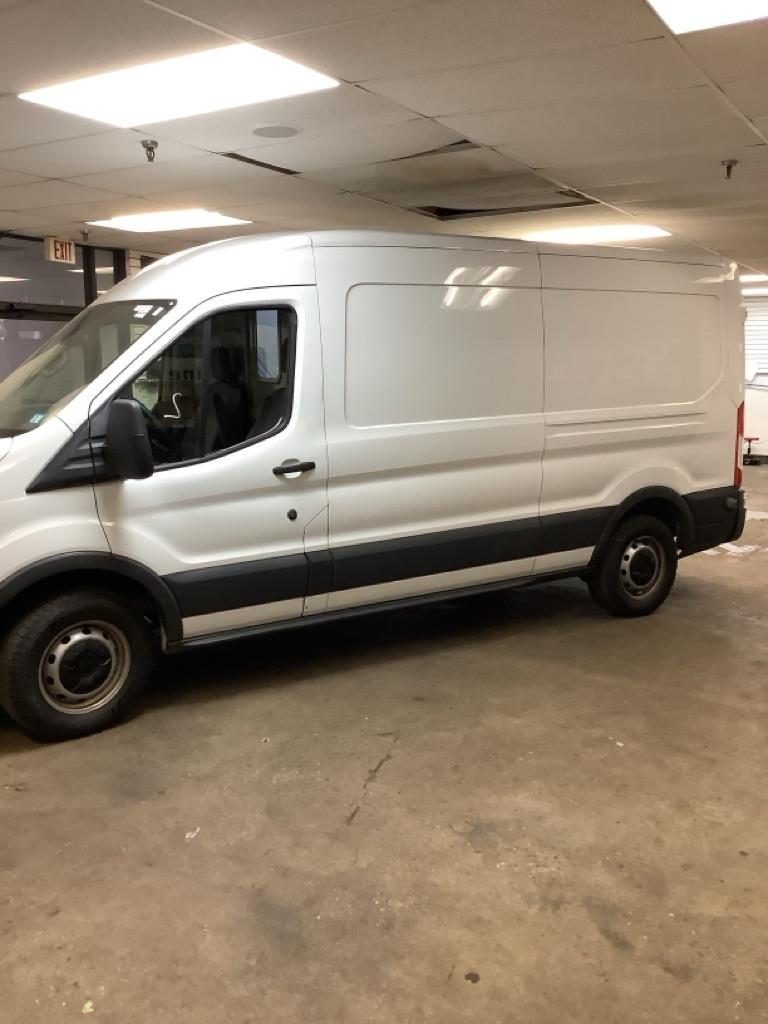 Ford Transit 150 Van Med. Roof w/Sliding Pass. 148-in. WB 2018