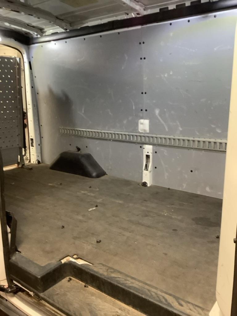 Ford Transit 150 Van Med. Roof w/Sliding Pass. 148-in. WB 2018