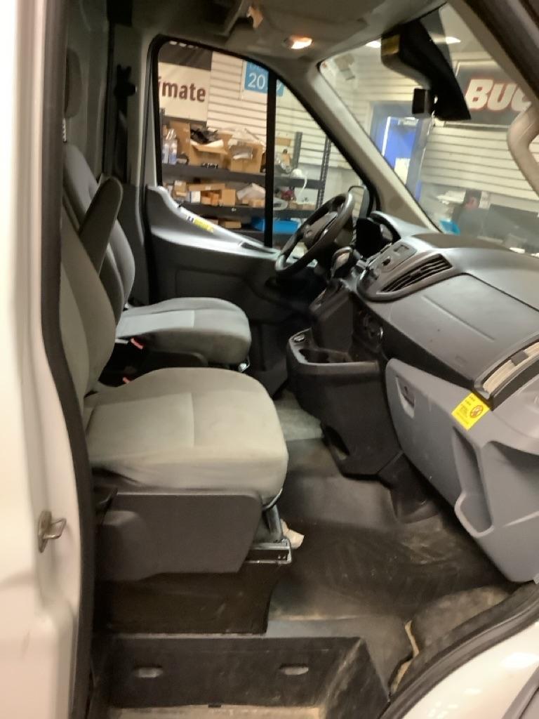 Ford Transit 150 Van Med. Roof w/Sliding Pass. 148-in. WB 2018