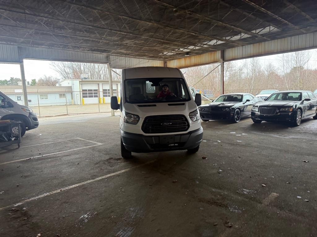 Ford Transit 150 Van Med. Roof w/Sliding Pass. 148-in. WB 2018