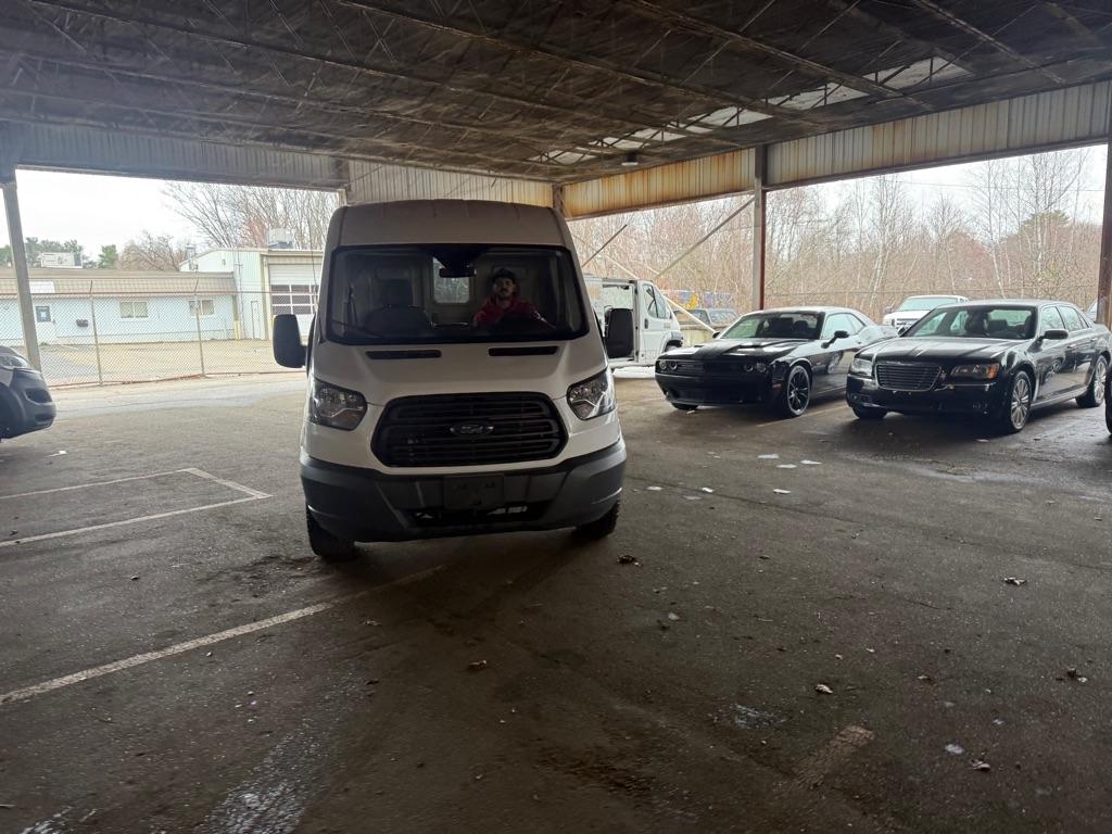 Ford Transit 150 Van Med. Roof w/Sliding Pass. 148-in. WB 2018