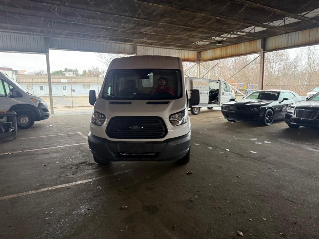 Ford Transit 150 Van Med. Roof w/Sliding Pass. 148-in. WB 2018