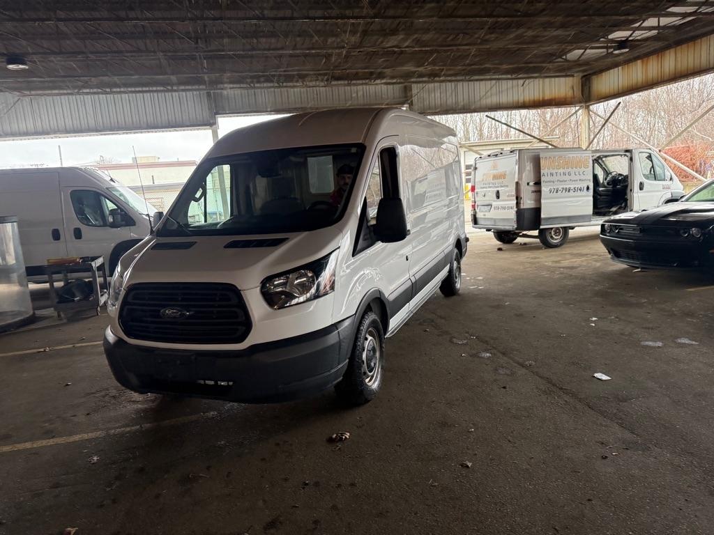 Ford Transit 150 Van Med. Roof w/Sliding Pass. 148-in. WB 2018