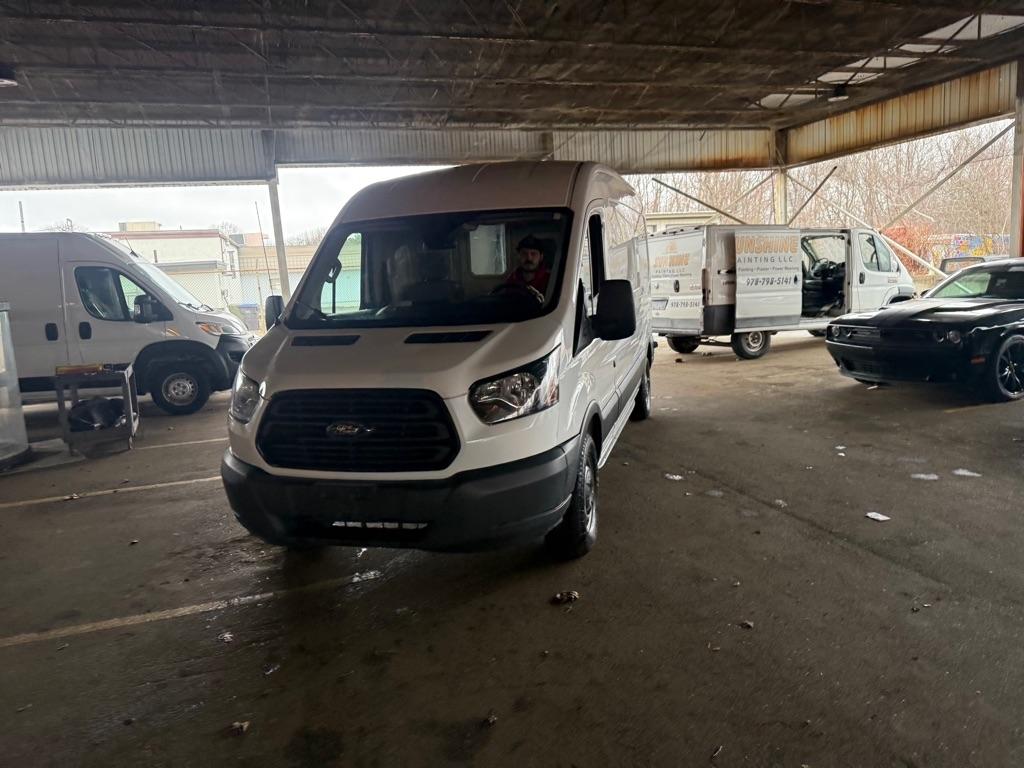 Ford Transit 150 Van Med. Roof w/Sliding Pass. 148-in. WB 2018