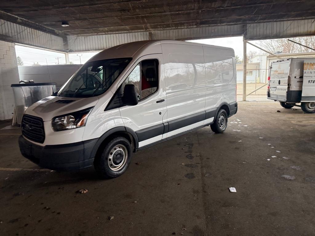 Ford Transit 150 Van Med. Roof w/Sliding Pass. 148-in. WB 2018