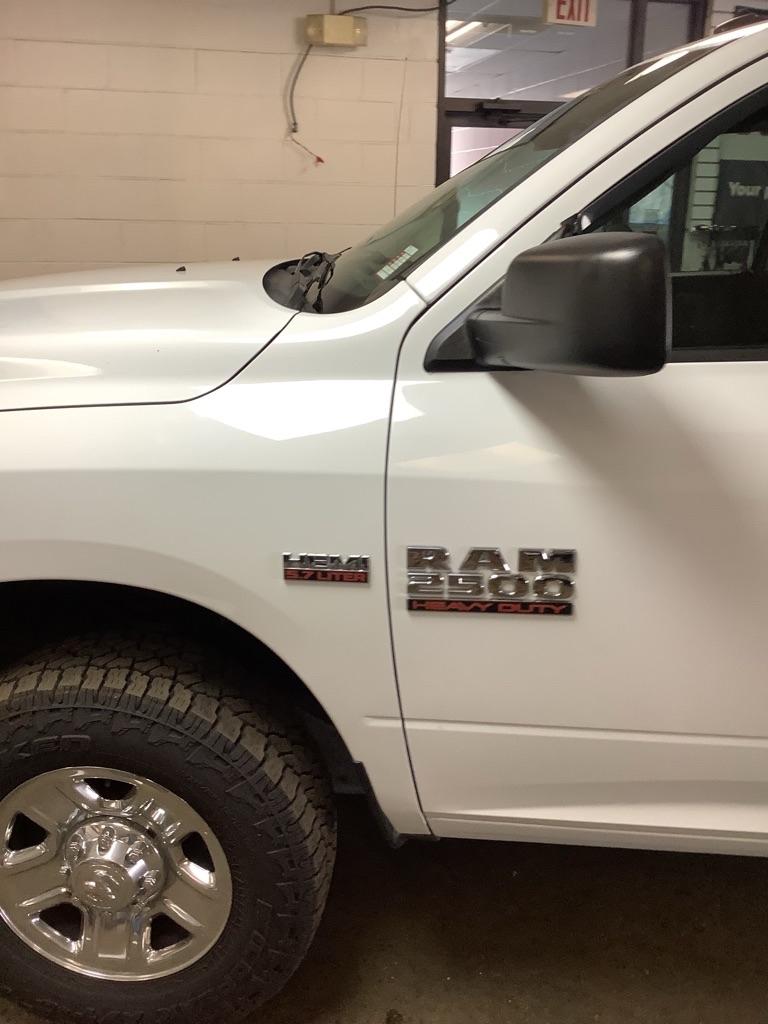 RAM 2500 SLT Crew Cab SWB 4WD 2014