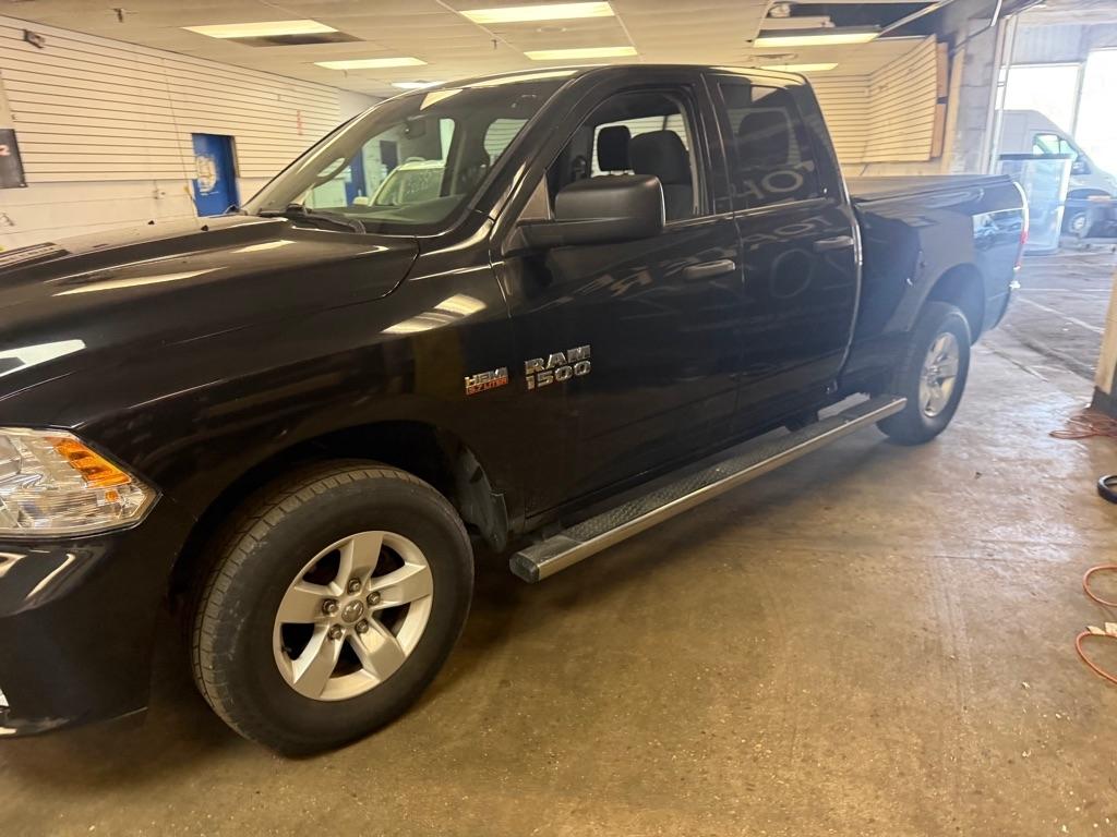 RAM 1500 Tradesman Quad Cab 4WD 2018
