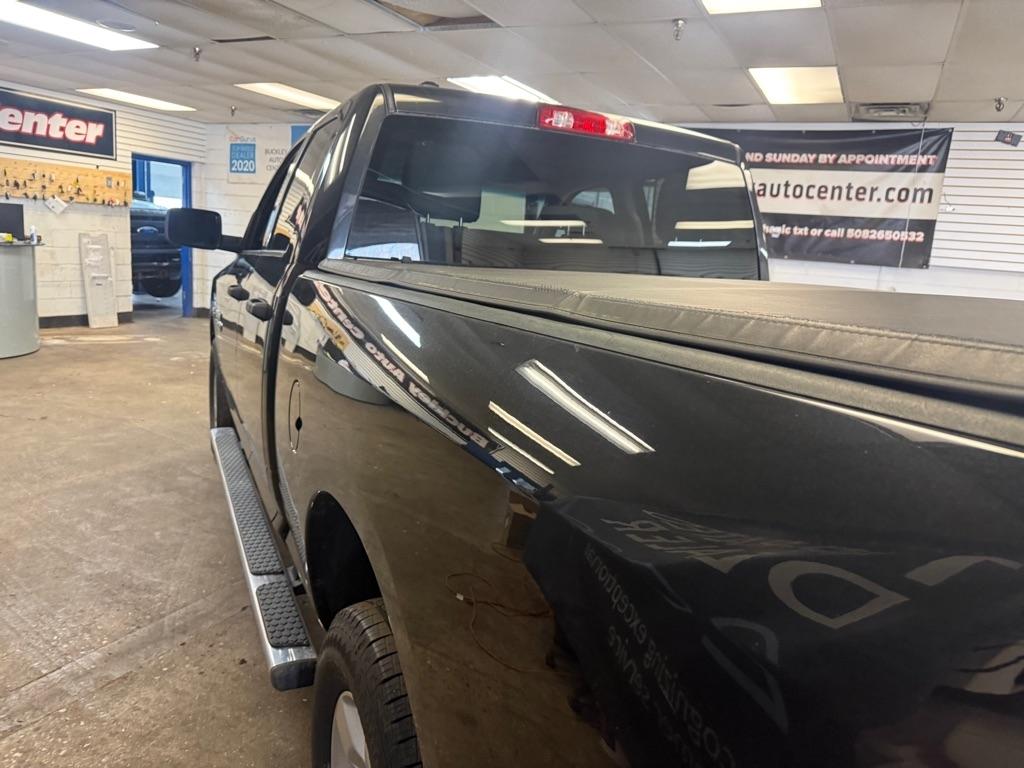 RAM 1500 Tradesman Quad Cab 4WD 2018