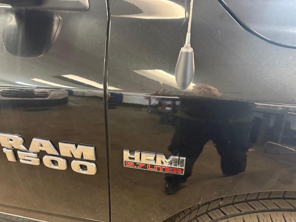 RAM 1500 Tradesman Quad Cab 4WD 2018