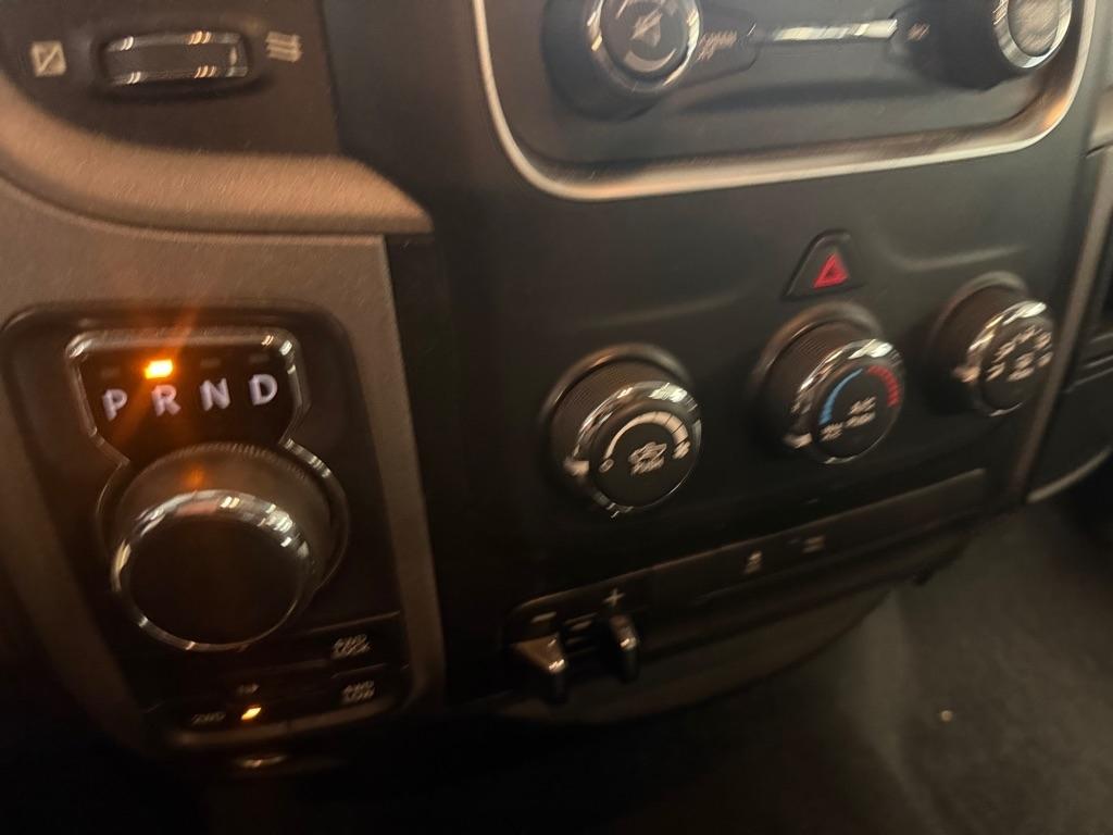 RAM 1500 Tradesman Quad Cab 4WD 2018